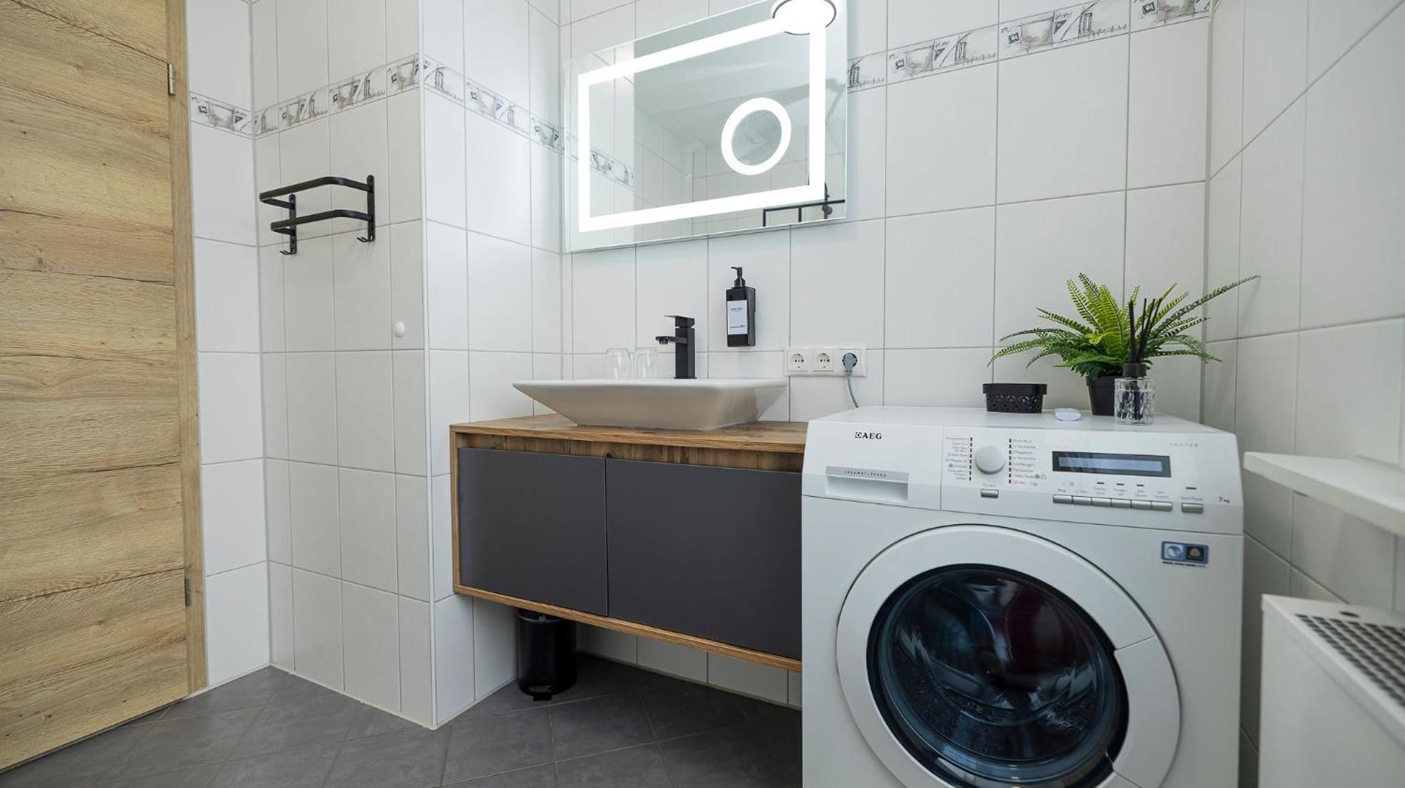 Luxx Home Mm, Airport- Fuer 7 Personen-Parken-Kueche Trunkelsberg 外观 照片